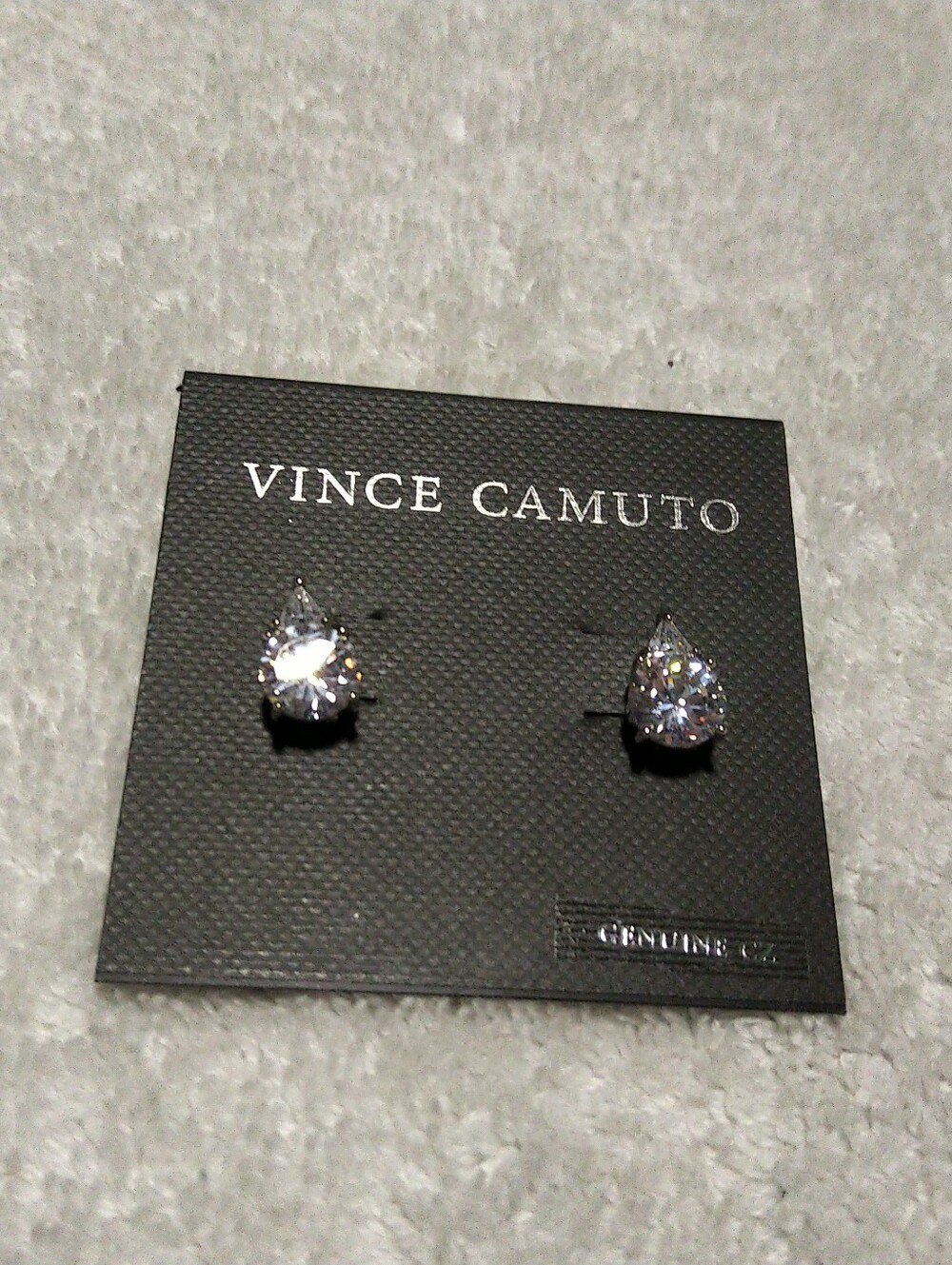 NWT Vince Camuto Teardrop Sparkling Clear Cubic Zirconia Stud Earrings